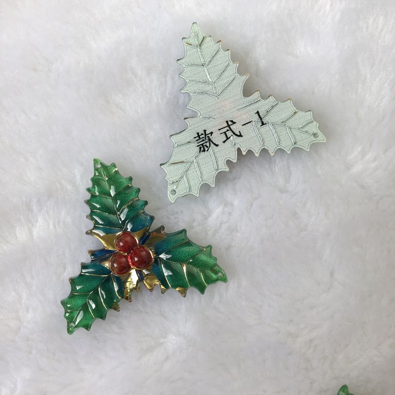 8PCS 40x41mm Resin Christmas L - Embellishment Glue Craft review and price